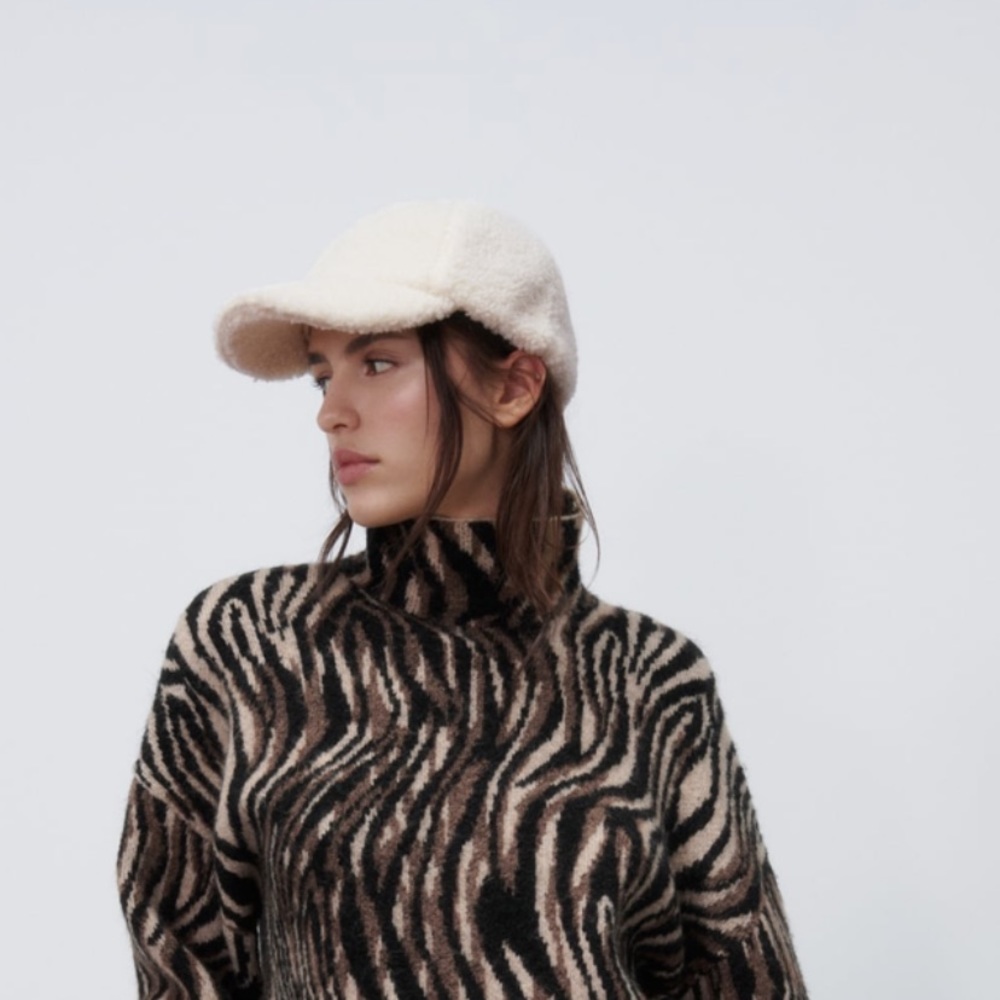 ZARA fleece cap